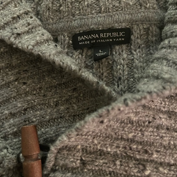 Banana Republic Wool toggle cable knit sweater.  women’s size large. - Picture 2 of 5